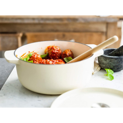 Каструля чавунна з кришкою KitchenAid, 26 см, 5,2 л, колір мигдальний крем (CC006059-001)