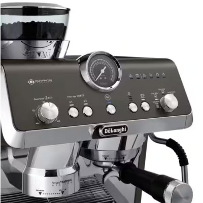 Кавоварка DeLonghi EC 9555 BK
