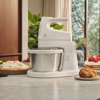 Міксер ELECTROLUX ESM4W