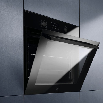Духова шафа електрична Electrolux LOD6F77WZ