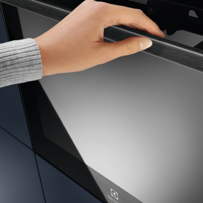 Духова шафа Electrolux EOD6F77H