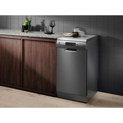
Посудомийна машина Electrolux ESS64321SX
