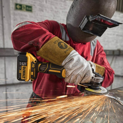 Шлифмашина угловая - болгарка бесщеточная аккумуляторная DeWALT DCG405P3