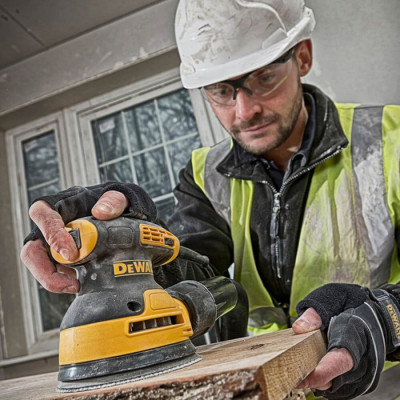 
Шліфмашина ексцентрикова мережева DeWALT DWE6423
