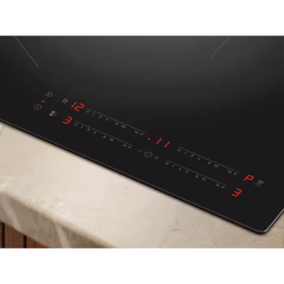 
Варильна поверхня індукційна Electrolux EIV83443CT

