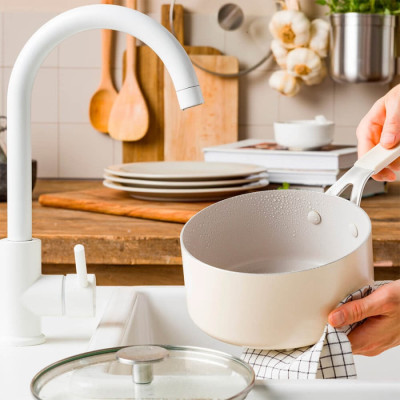 Ківш з кришкою KitchenAid АС, 16 см, 1,58 л, з керамічним покриттям, кремовий (CC009726-001)