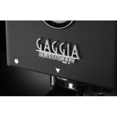 Рожковая кофеварка профессиональная Gaggia Classic UP Black