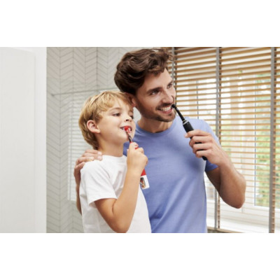 Зубна щітка Braun Oral-B D100.413.1 Star Wars + Vitality D100.410.2K (Family Edition)